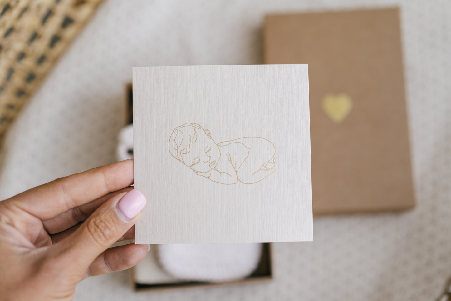 Pregnancy and Baby Announcement Box to Husband, Parents, Grandparents, Family and Friends