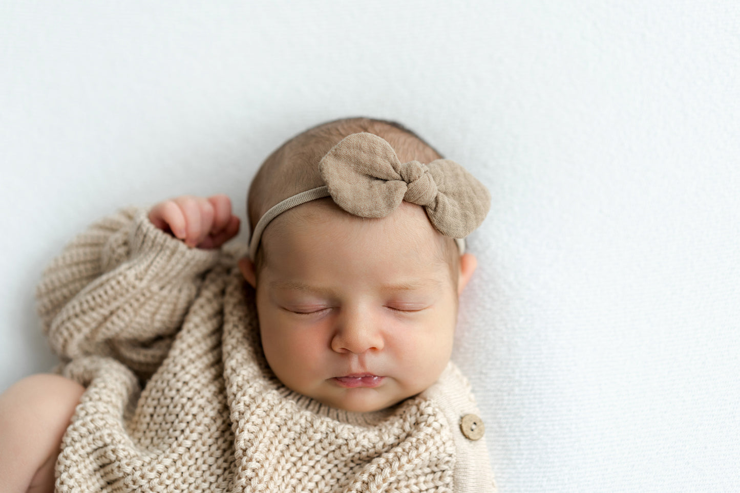 newborn knit chunky sweater with buttons on the shoulder. baby knit oversized sweater