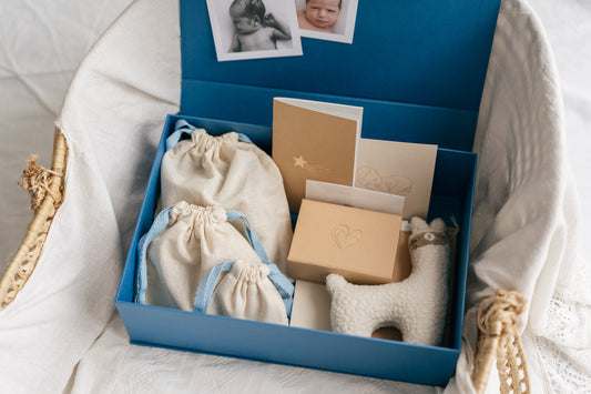 Baby Keepsake Box, Baby Memory Box, New Baby Gift, Unisex New Baby Gift Box, Pregnancy Gift, Future Mom Gift, Expecting Mom Gift